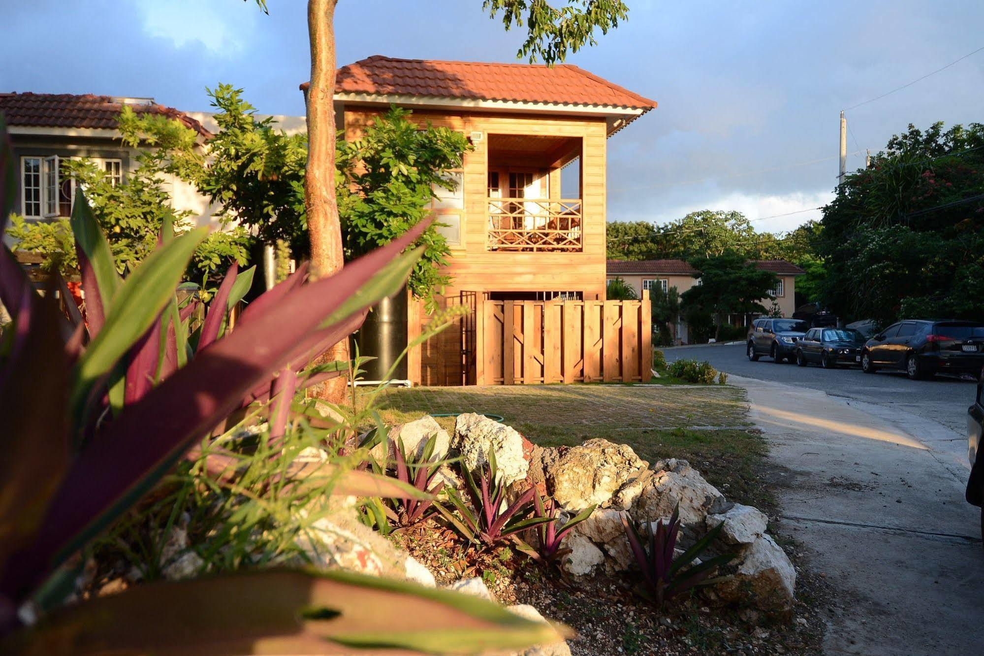 The Cabin At Long Mountain Country Club Kingston Ngoại thất bức ảnh